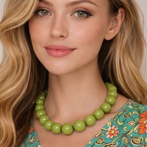 Vibrant Vintage Green Beaded Necklace Statement Jewelry